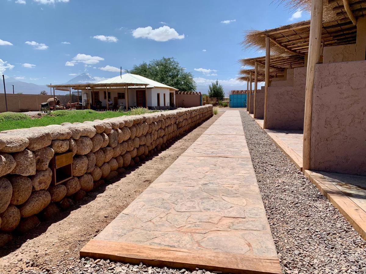 Tiunur Lodge Solor Exterior foto