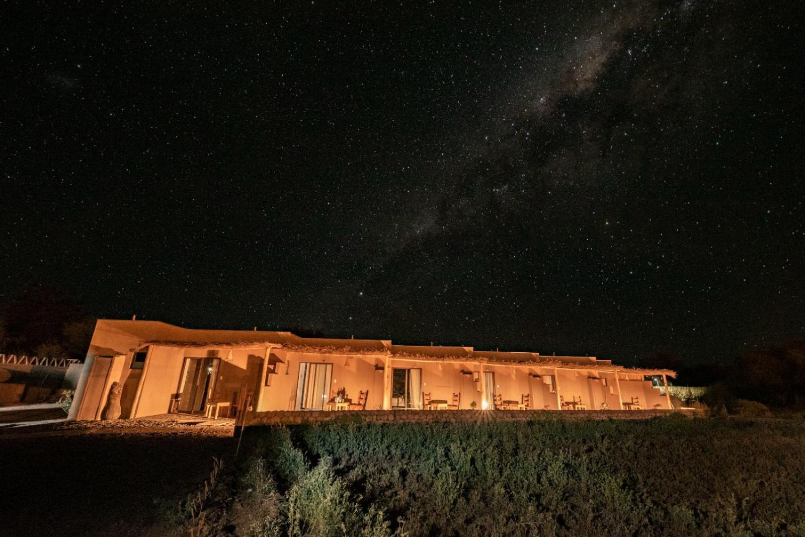 Tiunur Lodge Solor Exterior foto